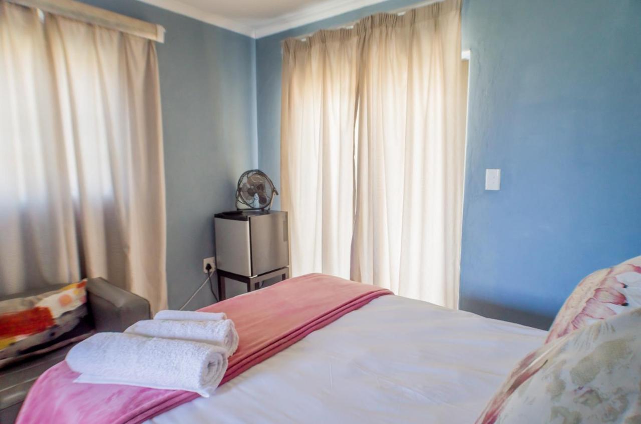 Seroloana Guest House روستنبرج المظهر الخارجي الصورة